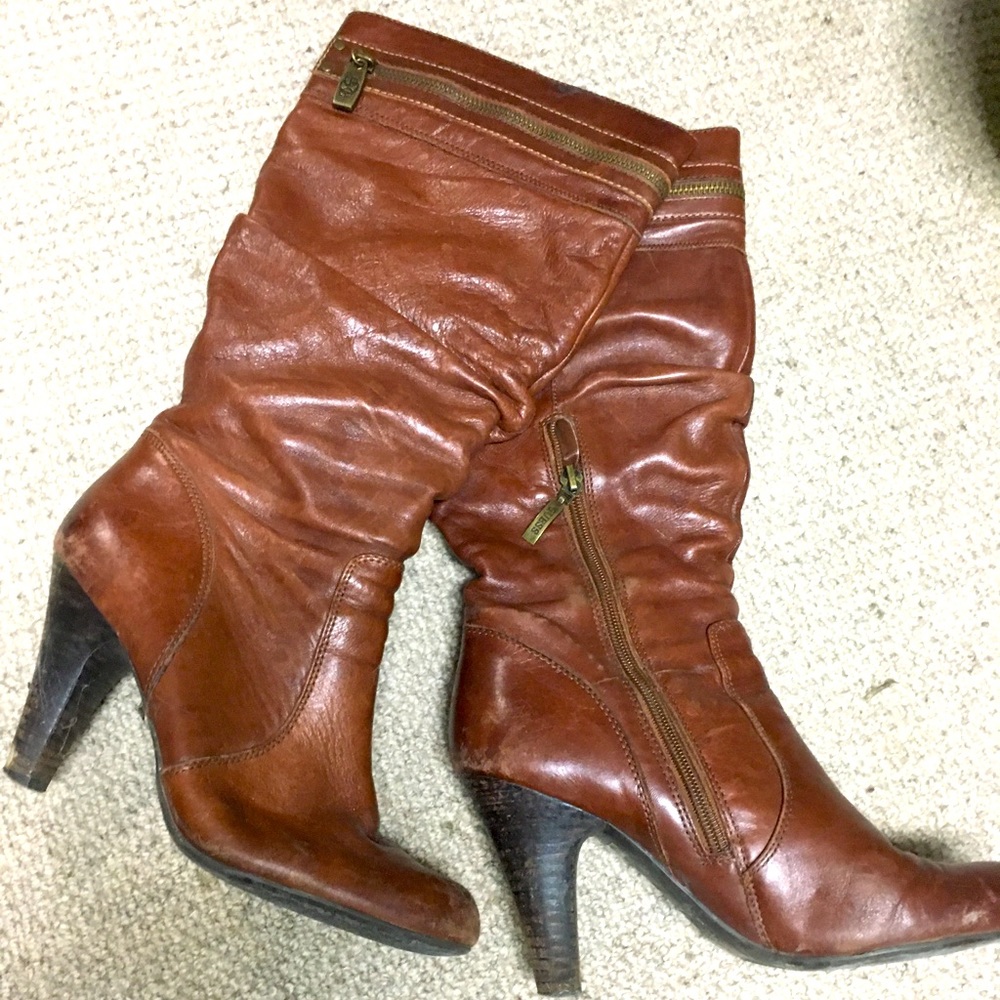 GUESS leather boots